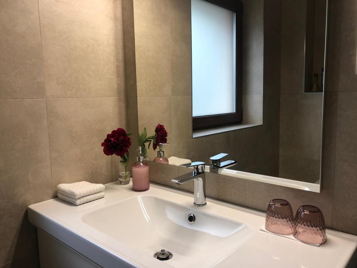 Second Home Apartments Miskolctapolca Ngoại thất bức ảnh